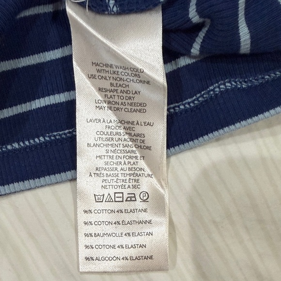 Maeve Striped Women's Top with Puff Sleeves and button details - Picture 5 of 7